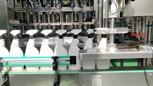 Tappatrice automatica a quattro ruote
