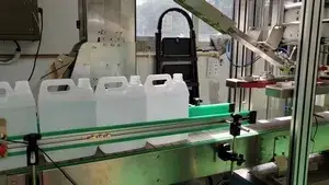 Tappatrice automatica per bottiglie da 5 litri