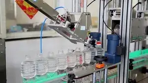 Macchina tappatrice automatica a scatto