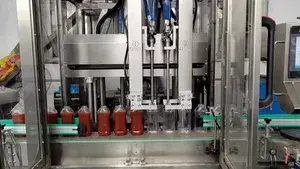 Riempitrice per salsa di pomodoro a 2 teste con sistema di inseguimento