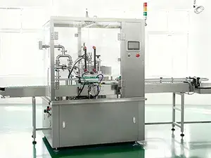 Macchina riempitrice monoblocco automatica