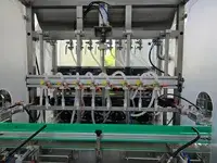 Riempitrice per liquidi con pompa peristaltica
