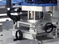 Etichettatrice rotativa automatica