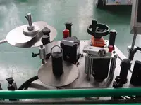 Etichettatrice automatica per prodotti rotondi