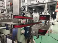 Tappatrice automatica con mandrino