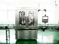 Riempitrice automatica con sistema di inseguimento